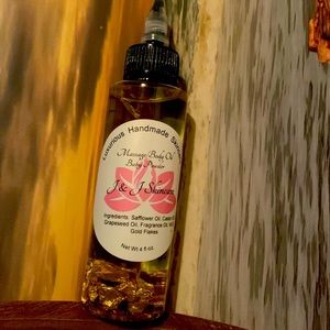 Massage body oil, baby powder